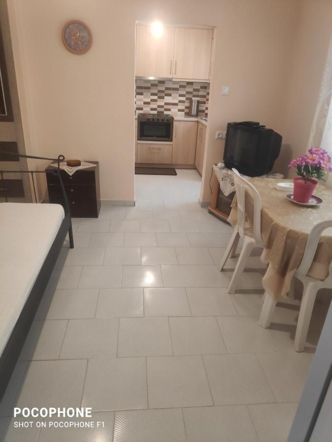 Κεντρικό, Άνετο Και Ζεστό Διαμέρισμα Kamena Vourla Exterior foto